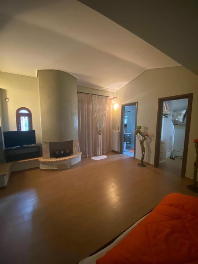 Villa Ria Калаврита Екстер'єр фото