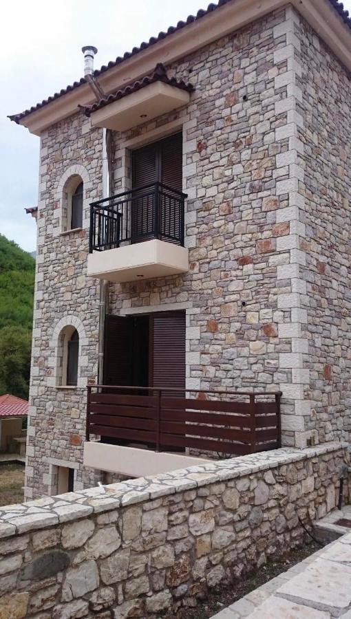 Villa Ria Калаврита Екстер'єр фото